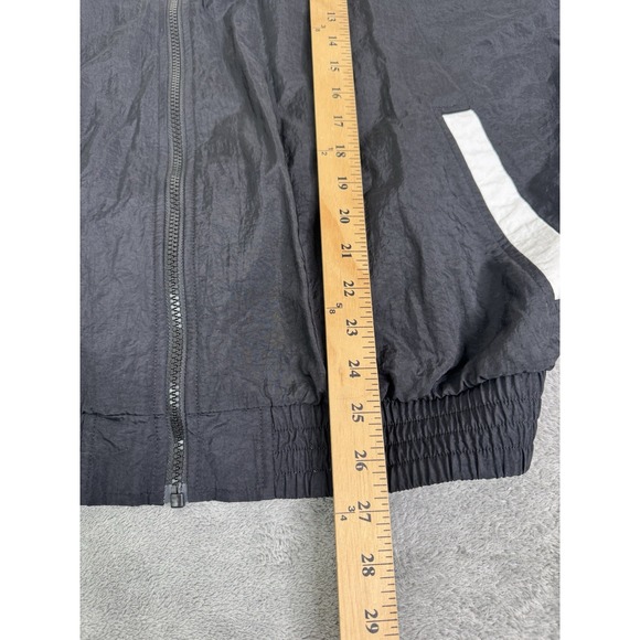 Nike Air Jordan Black and White Windbreaker Jacket - Picture 15 of 15